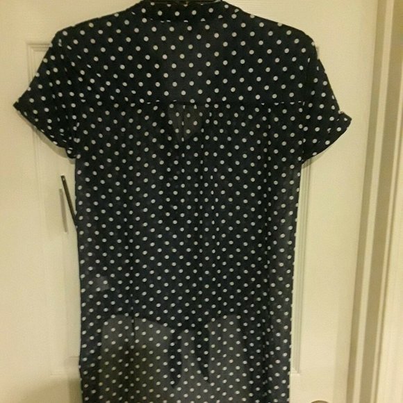 French Laundry High-Low Tie-Front Shirt (M) - Picture 3 of 5